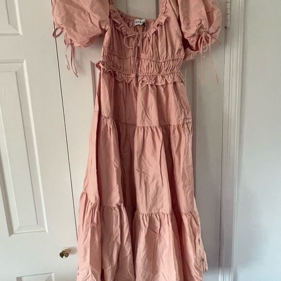 En Saison Dresses & Skirts - En Saison Pink Smocked Tiered Sundress
